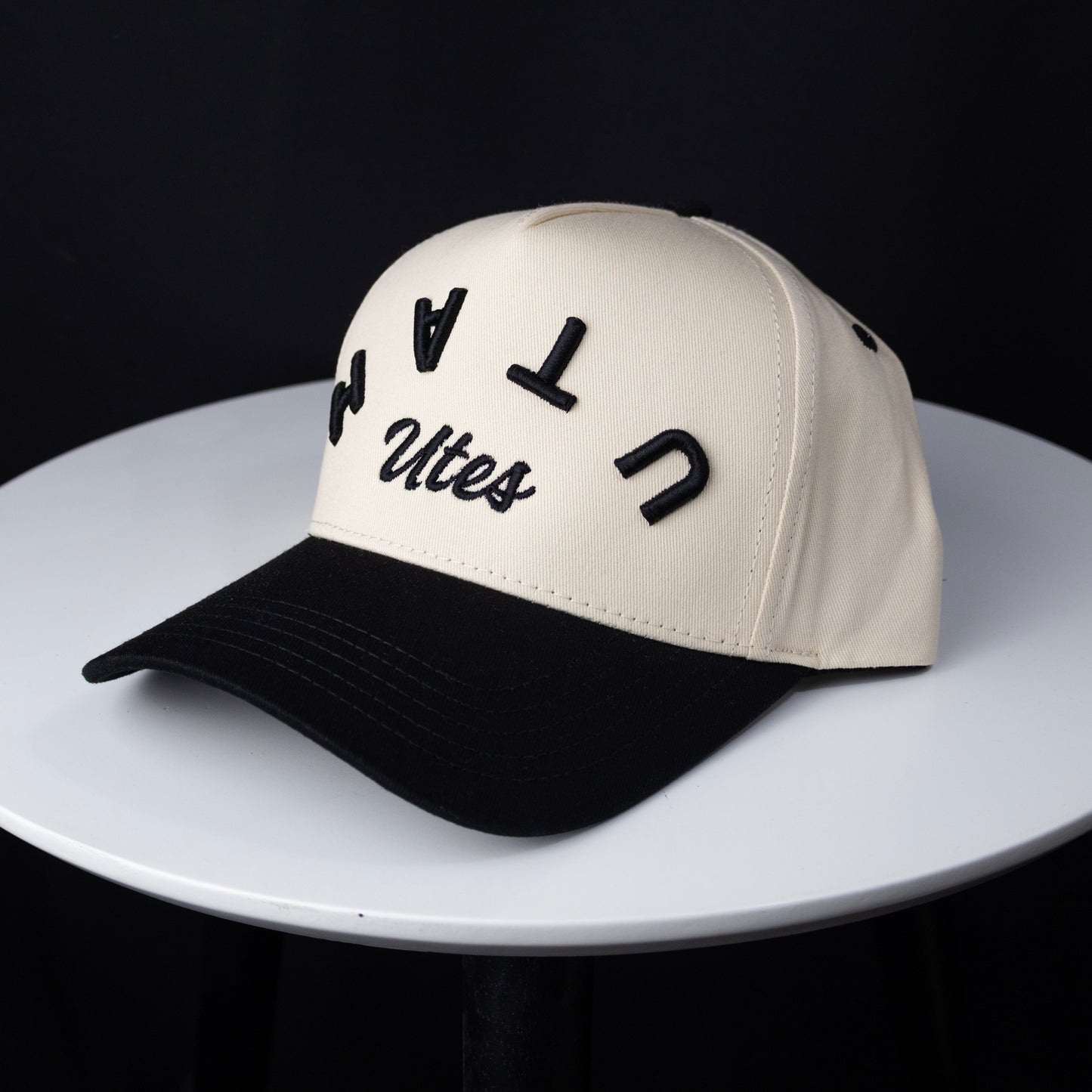 THE FLIPPED UTAH HAT (CREAM & BLACK)