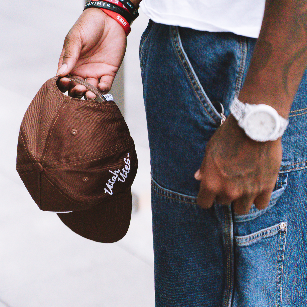 NEW - UTES DRUM & FEATHER HAT