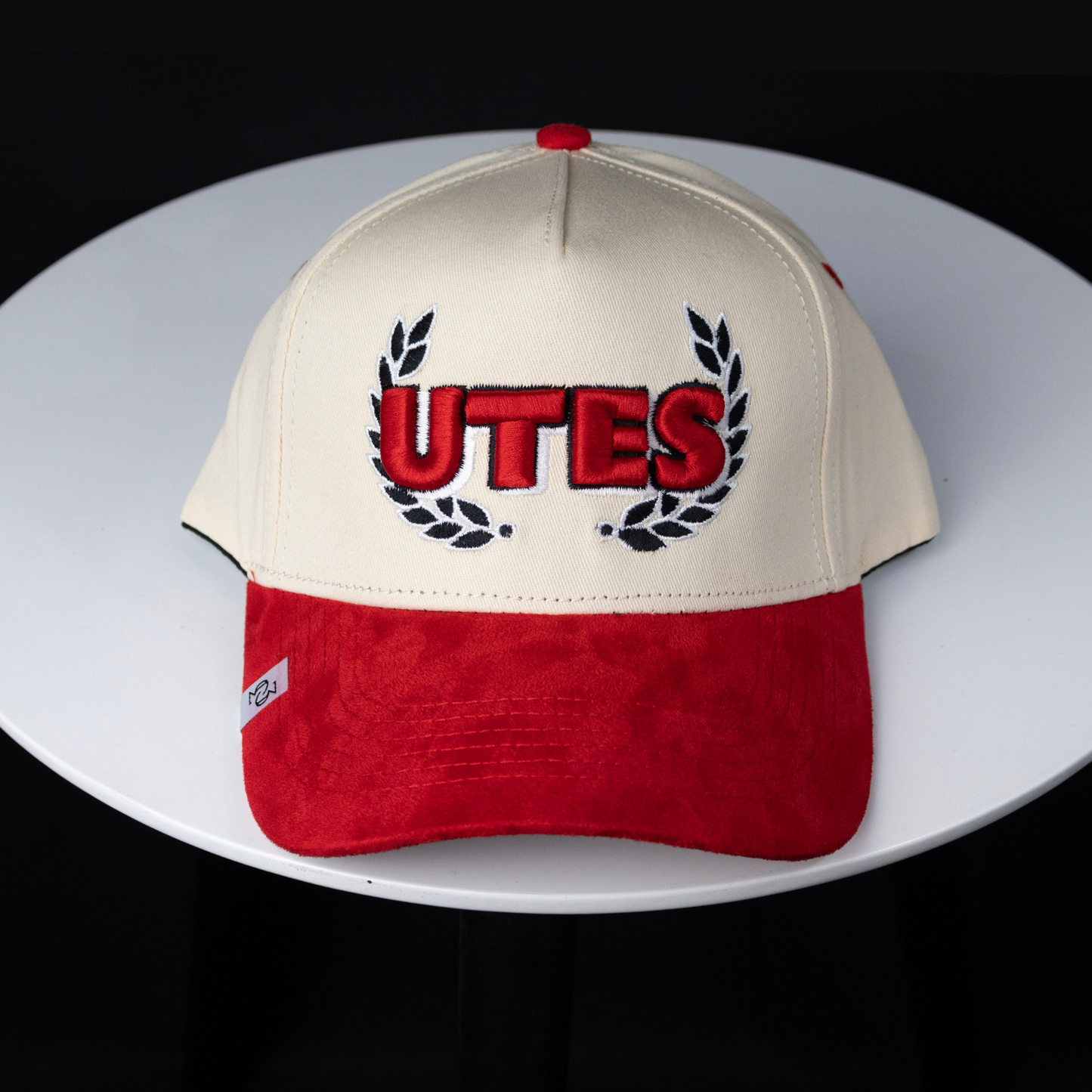 THE ROMAN UTES HAT