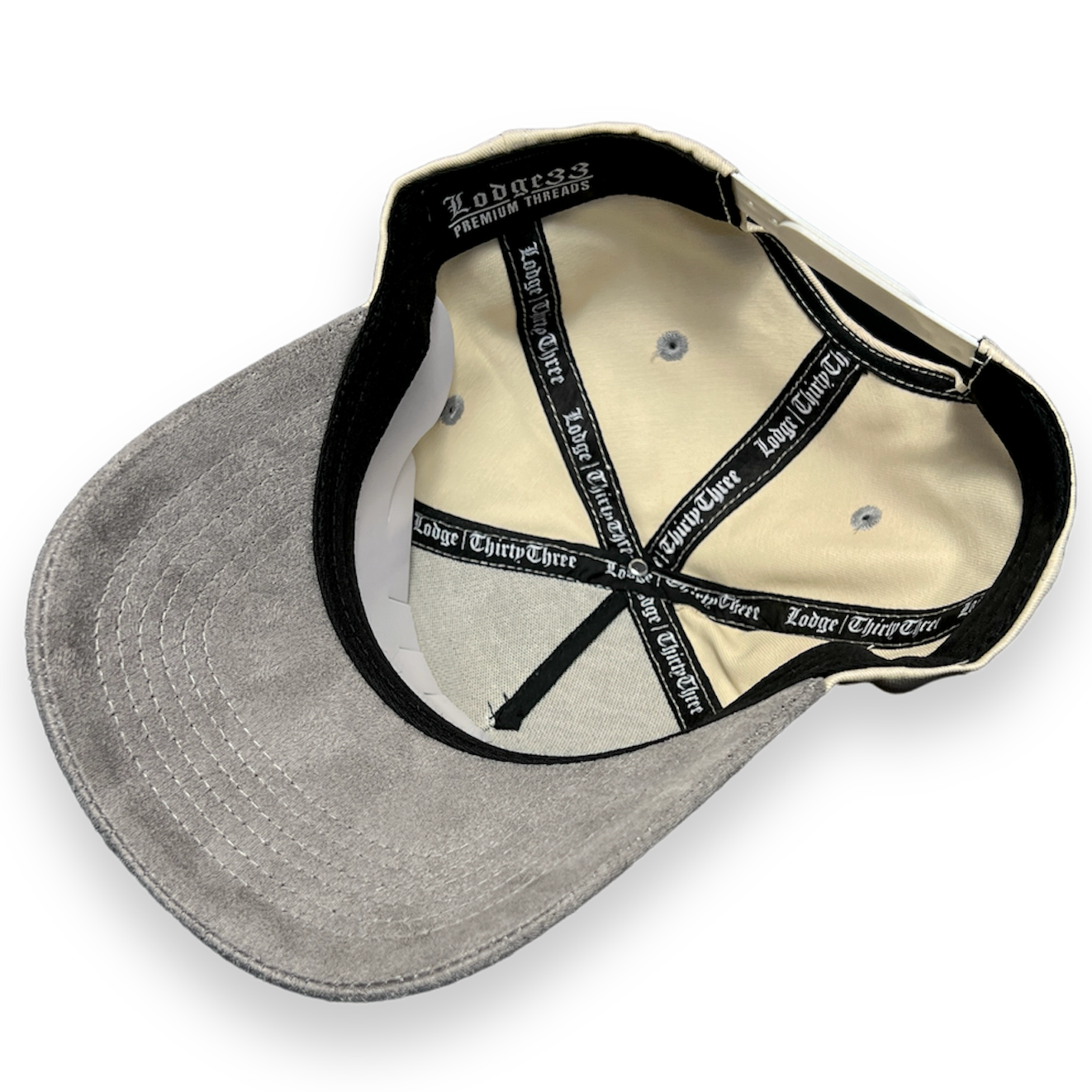 * THE CREAM SCRIPT HAT